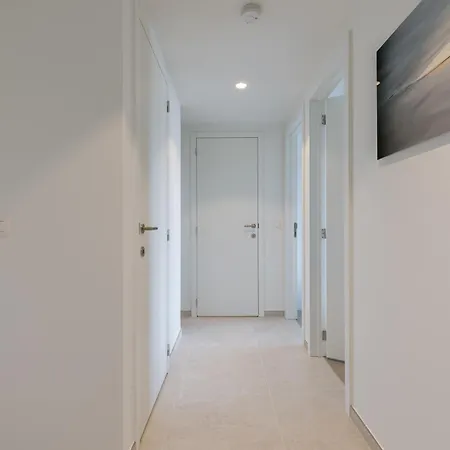 Huswell - Experience Coastal Luxury At Apartament