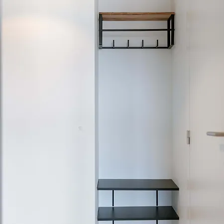 Huswell - Experience Coastal Luxury At Apartment *